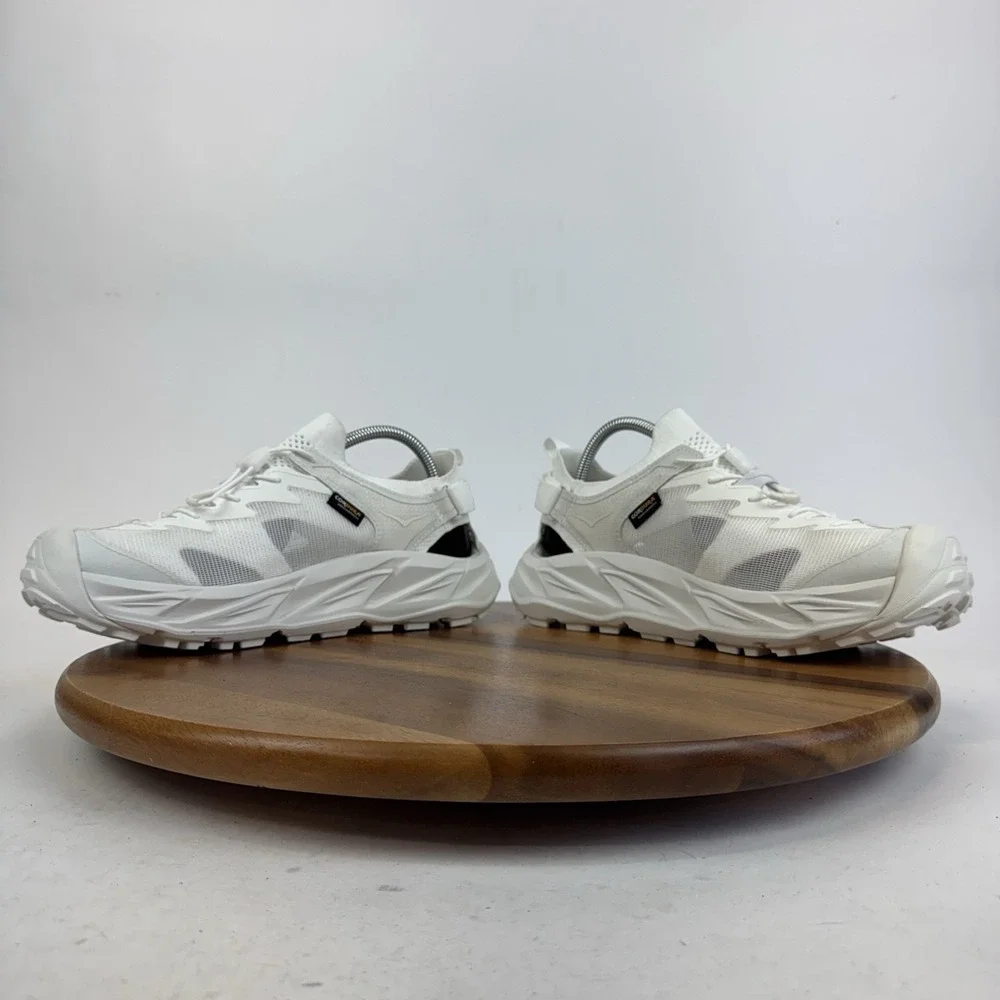 Hoka One One size 11